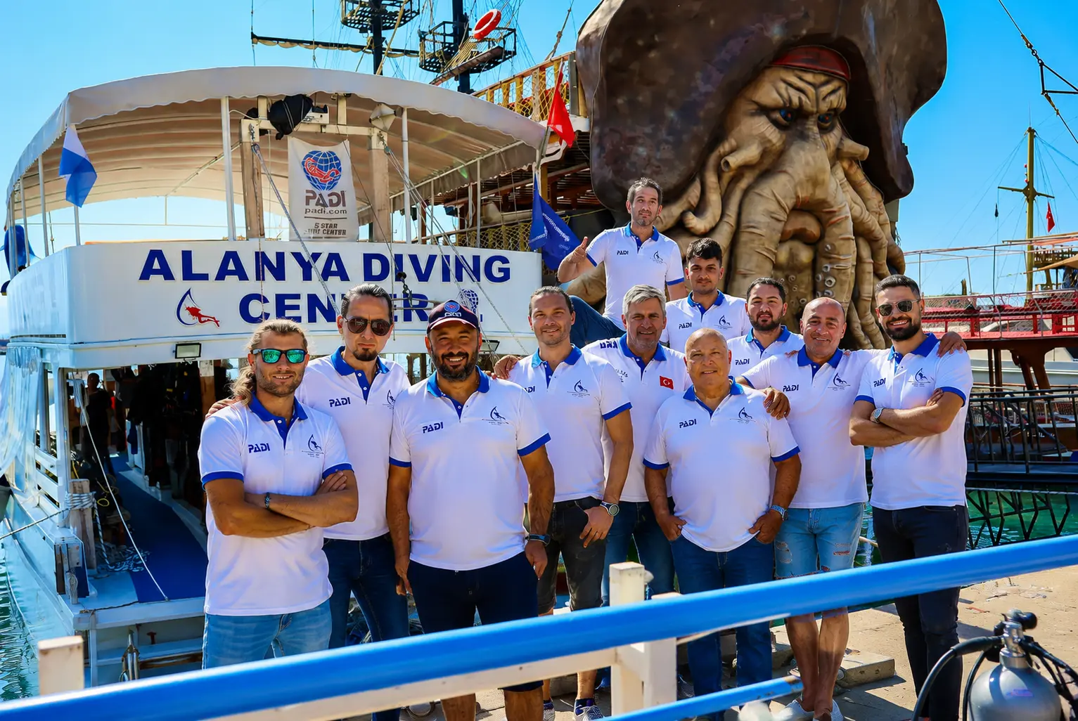 Scuba Diving Adventure in Alanya: 2 Dives, Boat Tour & Lunch Included thumbnail