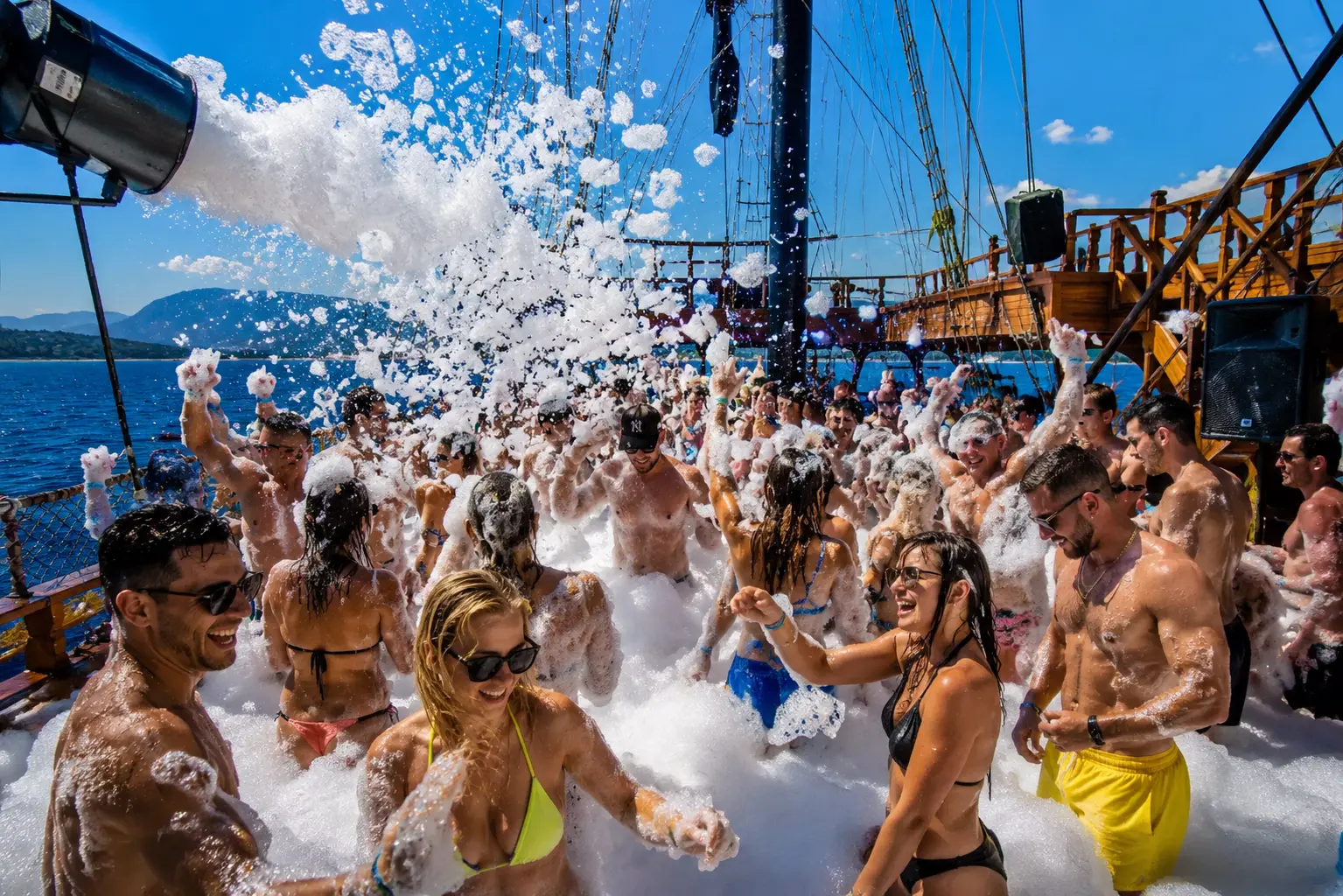 Pirate Boat Tour with Foam Party Experience in Alanya thumbnail