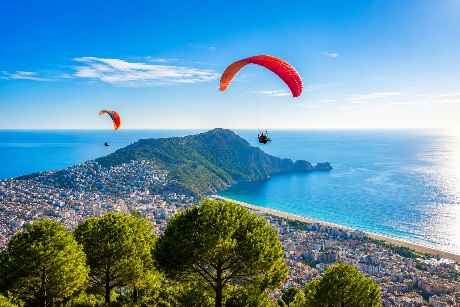 Tandem-Paragliding-Tour in Alanya mit Hoteltransfer thumbnail