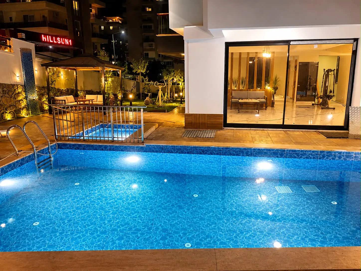 Luxuriöse 1-Zimmer-Wohnung in einem neuen Wohngebäude in Alanya / Tosmur