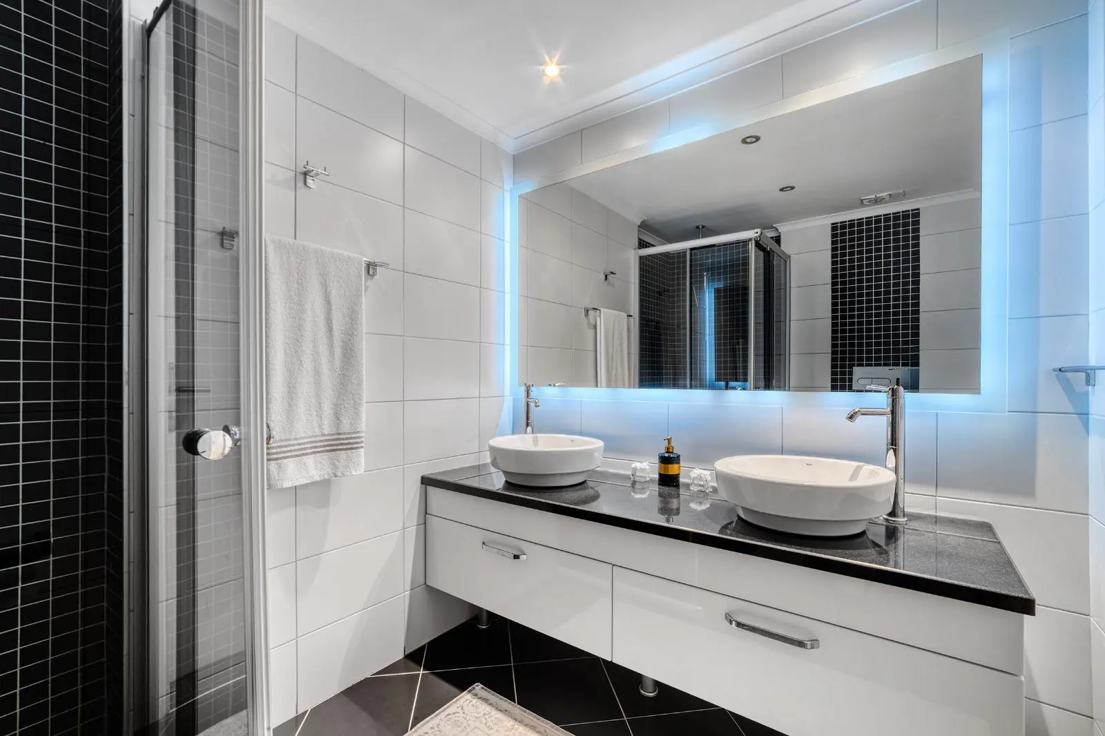     Luxury Furnished 2-Bedroom Apartment for Sale in Cikcilli, Alanya thumbnail