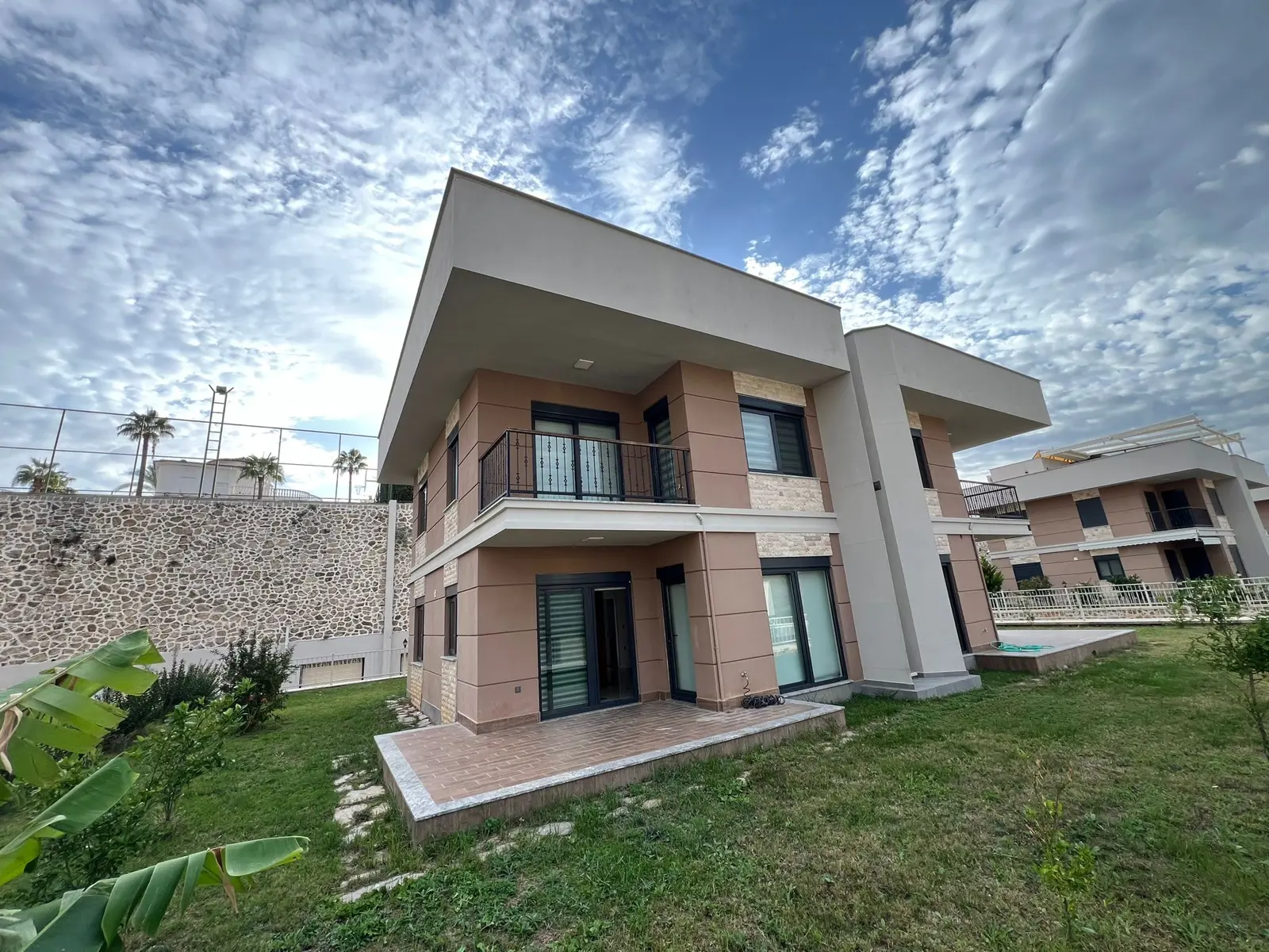 Luxury 6+2 Villa in Avocado Villas, Kargıcak | Private Garage & Premium Facilities thumbnail