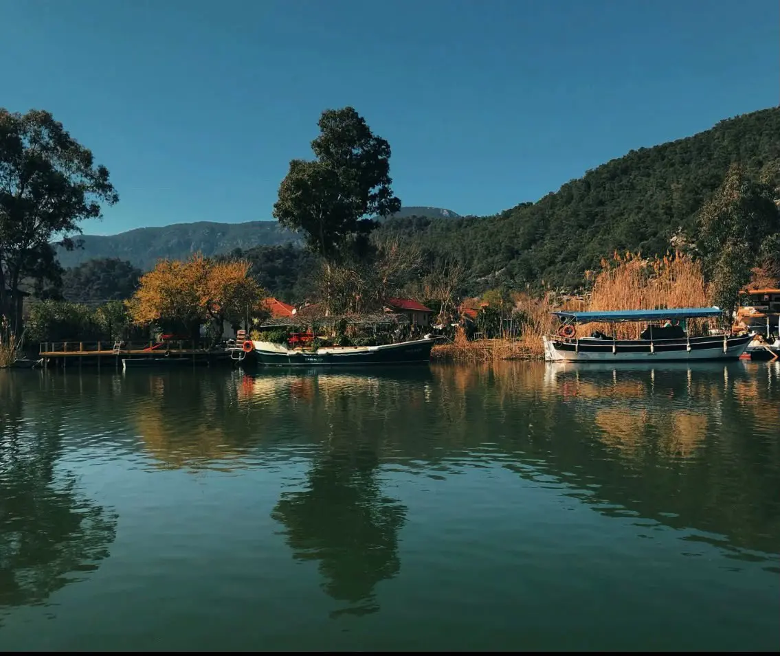 Marmaris Çıkışlı Otobüsle Köyceğiz Dalyan Turu | Dalyan Nehri Tekne Turu, Kaplumbağa Plajı ve Likya Kaya Mezarları thumbnail